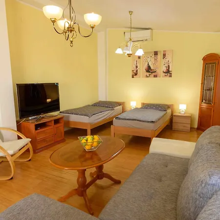 Apartment Lara